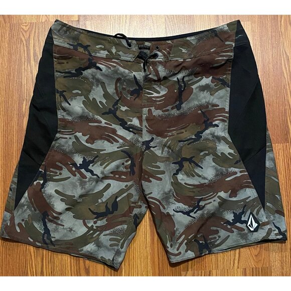 Volcom Surf Vitals J Robinson Mod Board Shorts Mens 34 10" Camo Swim Trunks - Picture 1 of 6